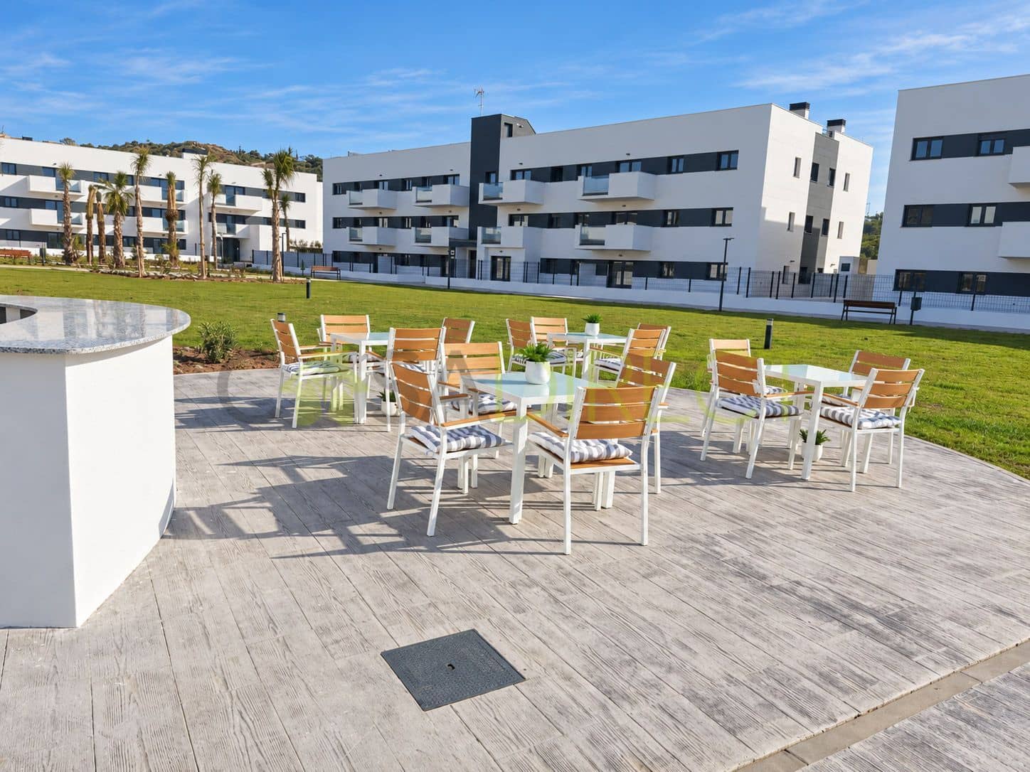 2 quarto Apartamento para arrendar em Almayate com piscina garagem - 1 200 € (Ref: 10057969)