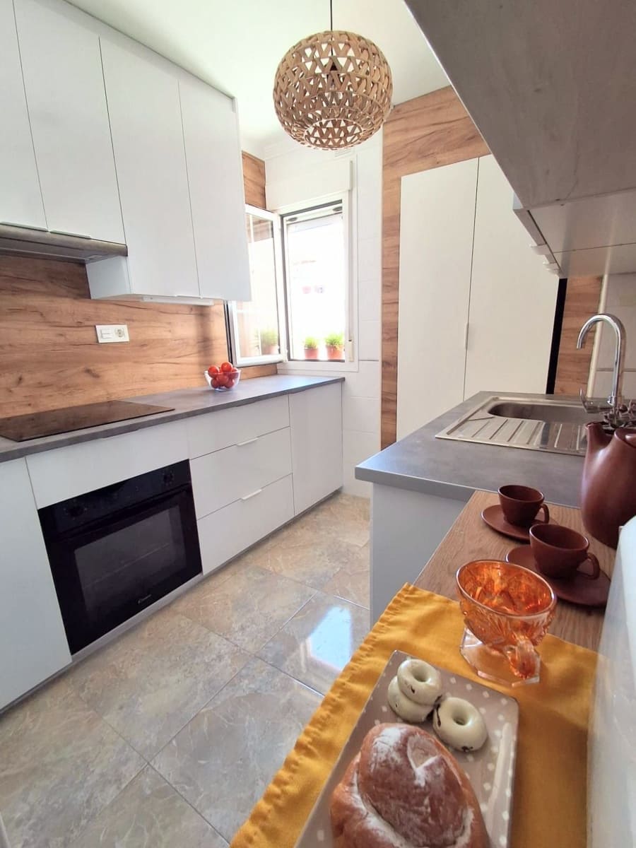 2 Zimmer Penthouse zu verkaufen in Albunol mit Garage - 129.000 € (Ref: 10057970)