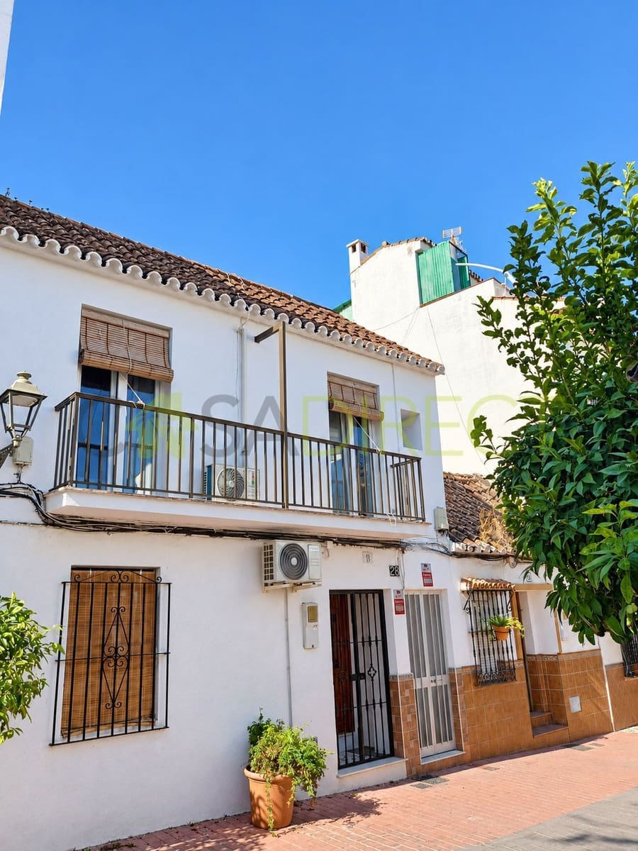 3 soverom Hus til leie i Estepona - € 1 620 (Ref: 10057972)