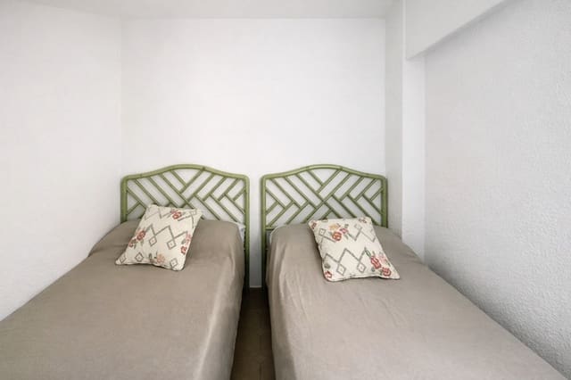 3 soverom Leilighet til leie i Granada by - € 1 850 (Ref: 10057973)