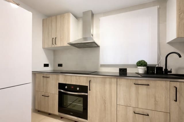 3 soverom Leilighet til leie i Granada by - € 1 850 (Ref: 10057973)