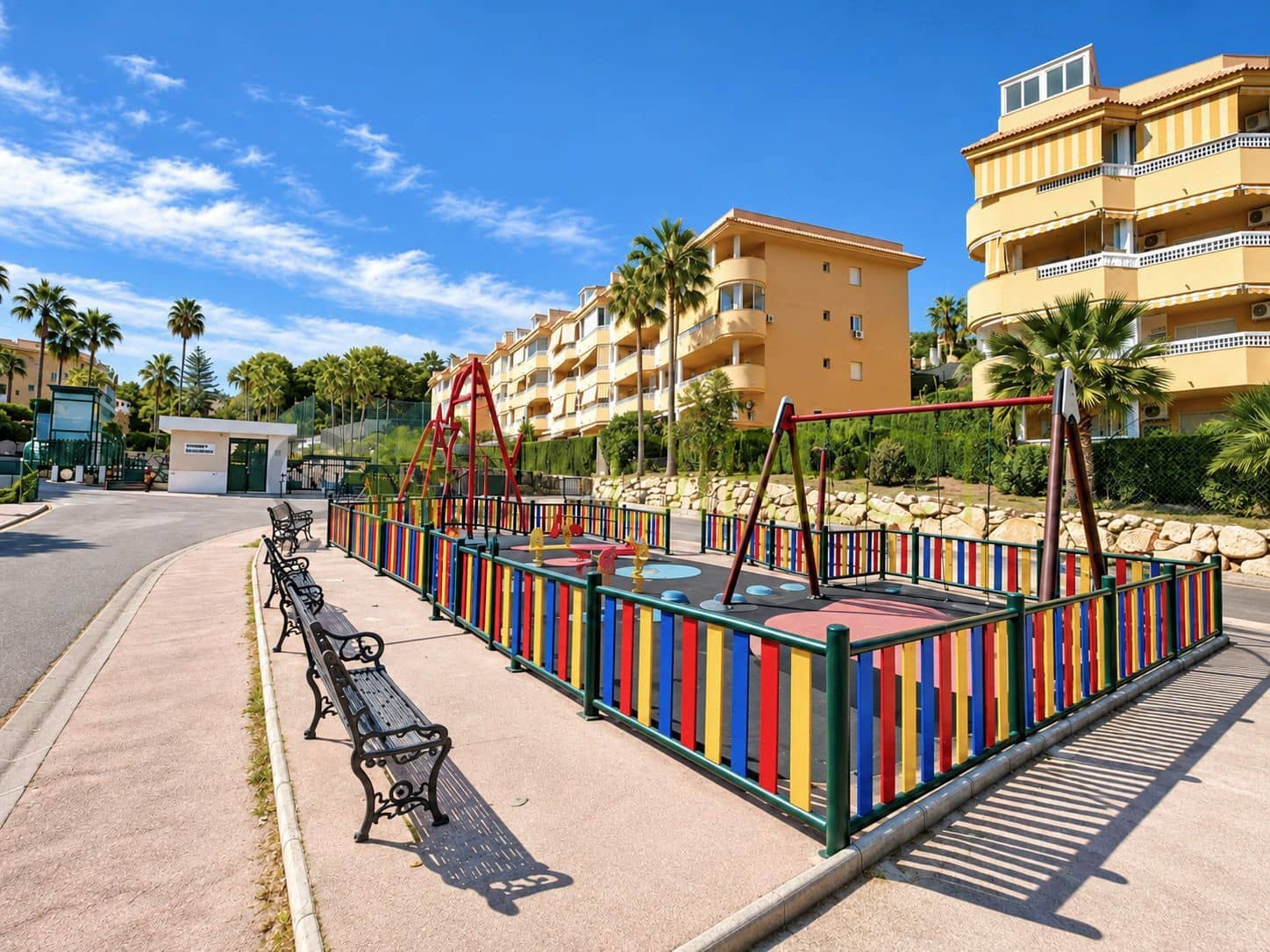 2 makuuhuone Asunto vuokrattavana paikassa Fuengirola mukana uima-altaan 
autotalli - 1 680 € (Ref: 10057974)
