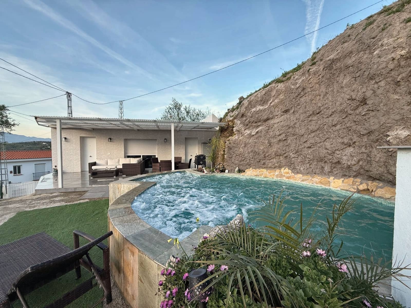 Finca/Casa Rural de 2 habitaciones en Guaro en alquiler con piscina garaje - 1.800 € (Ref: 10061261)