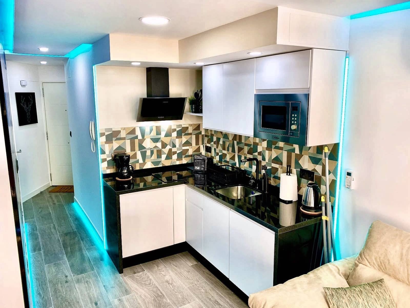 Piso de 1 habitación en Torrox-Costa en alquiler con piscina - 780 € (Ref: 10061262)