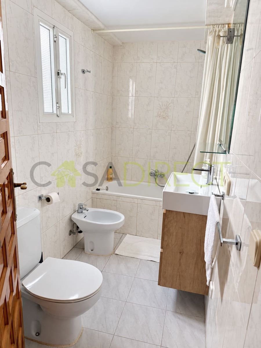 3 soveværelse Lejlighed til leje i Marbella - € 1.500 (Ref: 10090097)