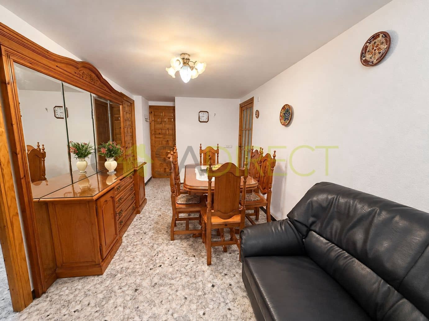 3 soveværelse Lejlighed til leje i Marbella - € 1.500 (Ref: 10090097)