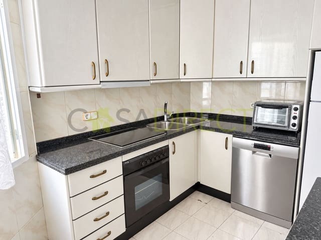 3 soveværelse Lejlighed til leje i Marbella - € 1.500 (Ref: 10090097)