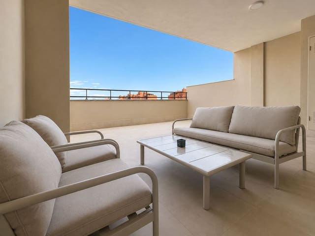 Apartamento de 2 habitaciones en El Peñoncillo, Torrox en alquiler con piscina garaje - 1.400 € (Ref: 10099655)