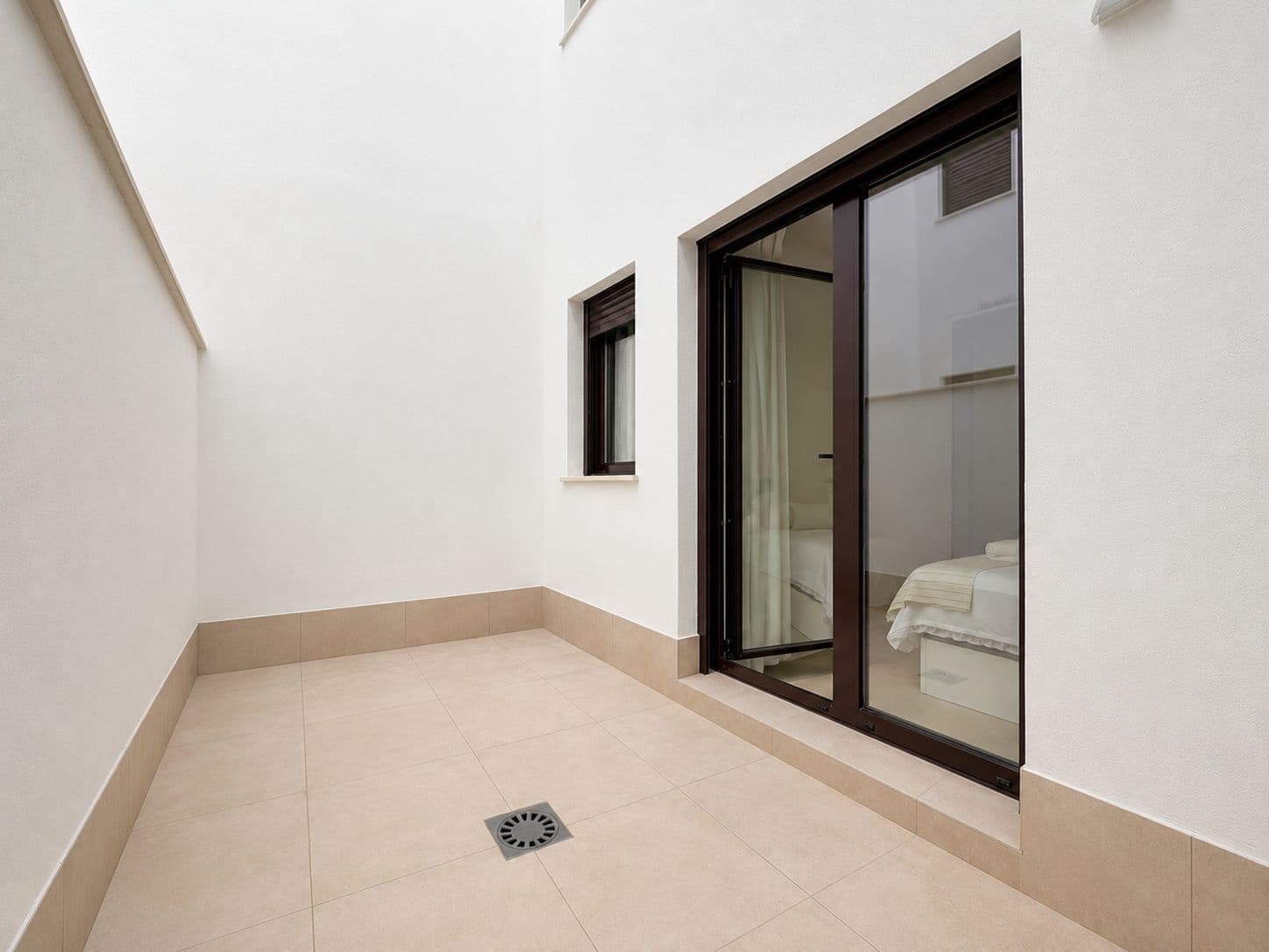 Appartement de 2 chambres à louer à Torrox-Costa avec piscine garage - 1 400 € (Ref: 10099655)