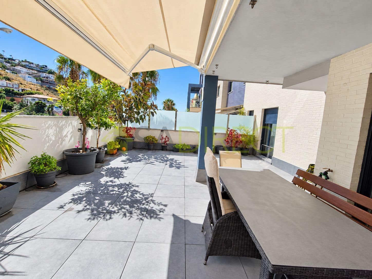 Appartement de 2 chambres à louer à Almunecar avec piscine garage - 1 080 € (Ref: 10135621)