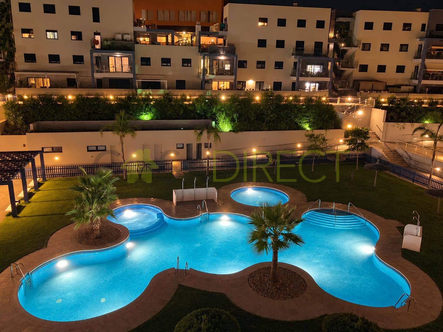 Appartement de 2 chambres à louer à Almunecar avec piscine garage - 1 080 € (Ref: 10135621)