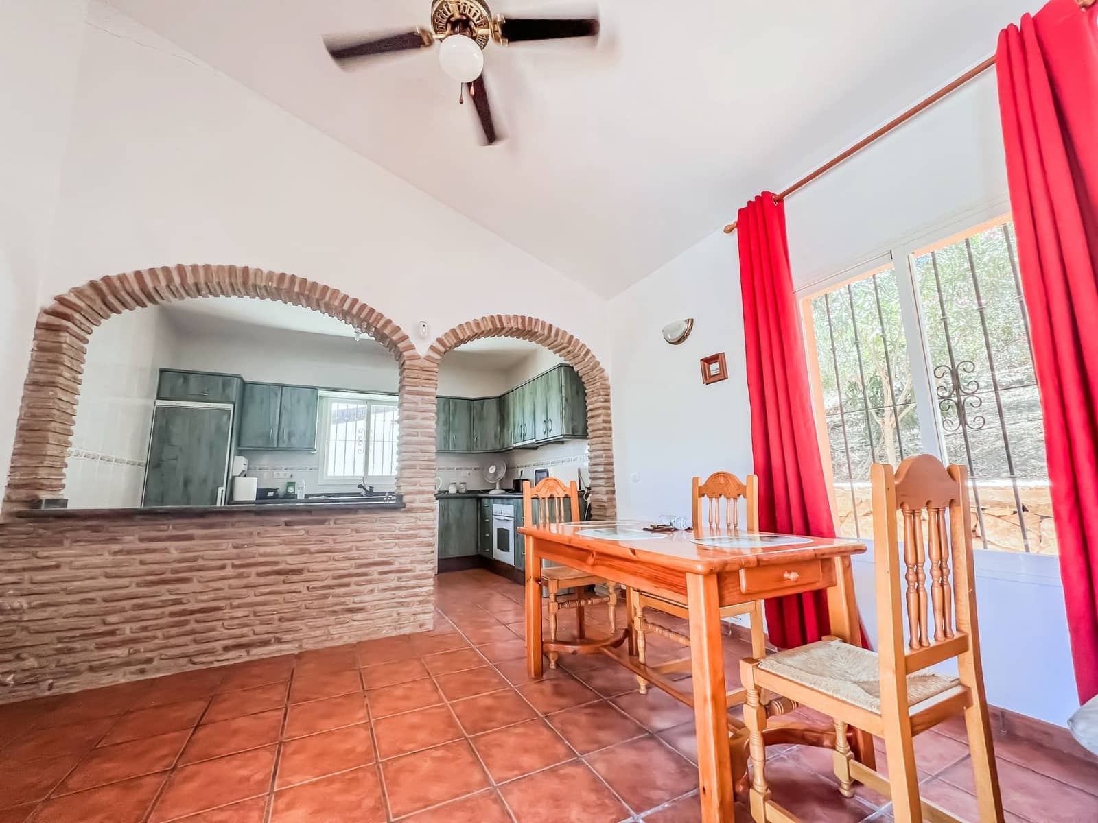 3 soverom Villa til salgs i Vinuela med svømmebasseng garasje - € 349 000 (Ref: 10139121)