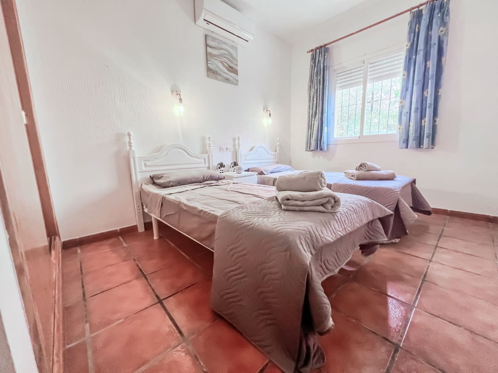 3 soverom Villa til salgs i Vinuela med svømmebasseng garasje - € 349 000 (Ref: 10139121)
