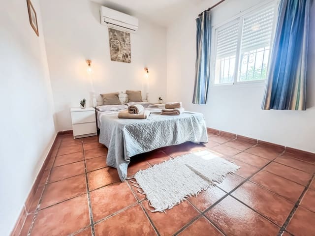 3 soverom Villa til salgs i Viñuela med svømmebasseng garasje - € 349 000 (Ref: 10139121)