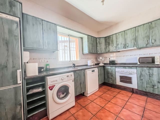 3 soverom Villa til salgs i Viñuela med svømmebasseng garasje - € 349 000 (Ref: 10139121)