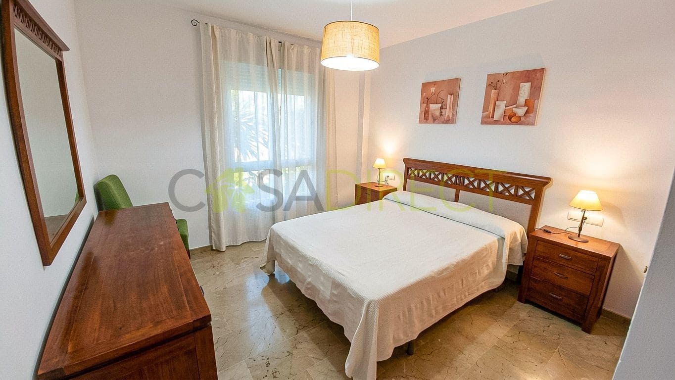 2 slaapkamer Flat te huur in Torremolinos met zwembad - € 1.465 (Ref: 10141665)