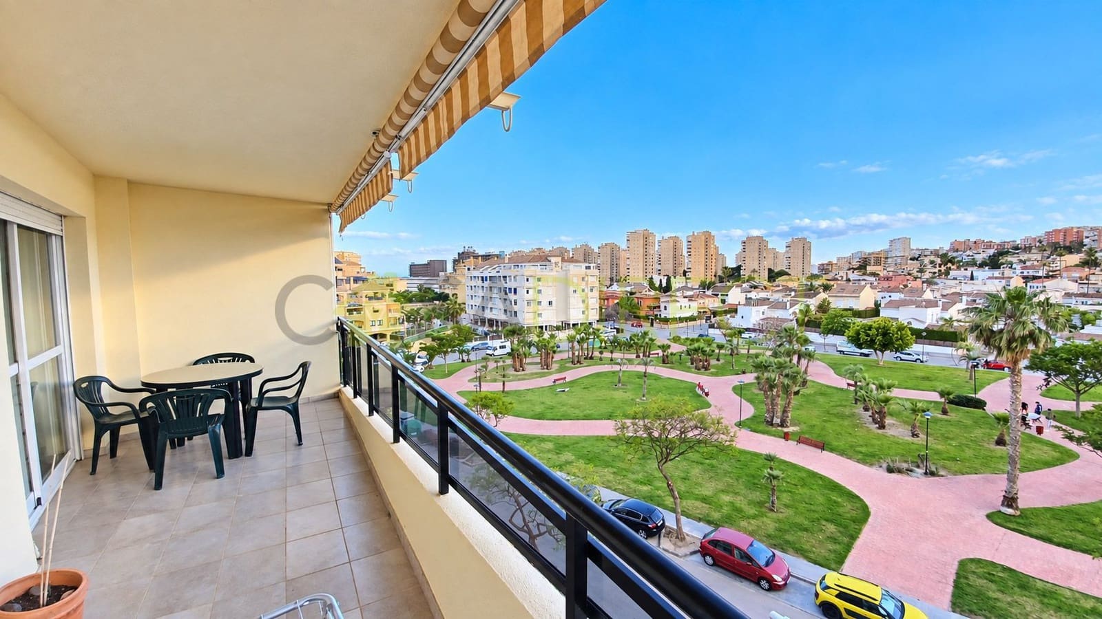 2 slaapkamer Flat te huur in Torremolinos met zwembad - € 1.465 (Ref: 10141665)