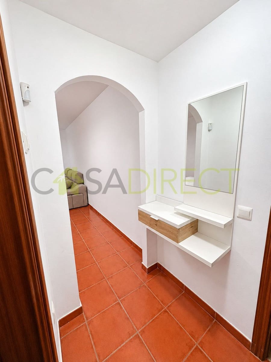 2 bedroom Apartment for rent in Alcaucin with pool garage - € 920 (Ref: 10166086)