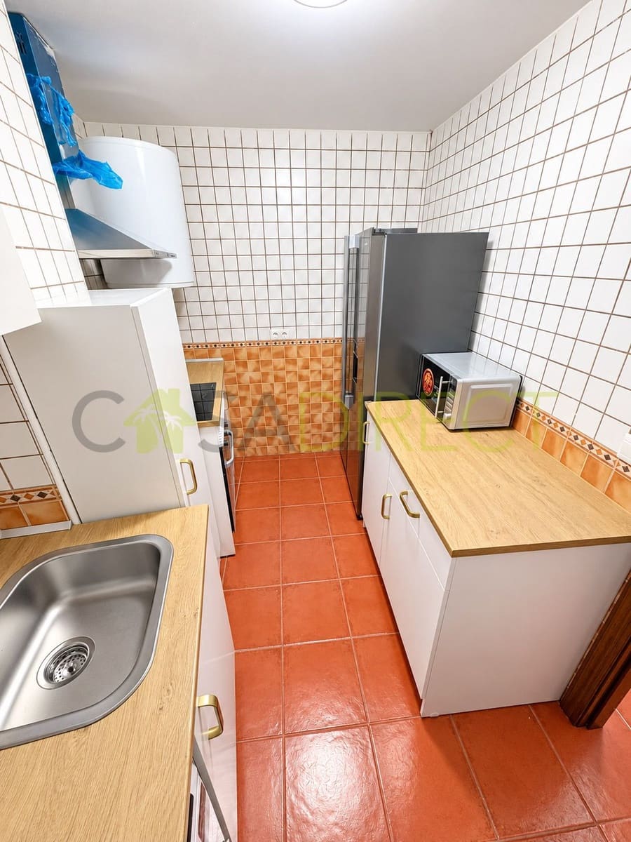 2 bedroom Apartment for rent in Alcaucin with pool garage - € 920 (Ref: 10166086)