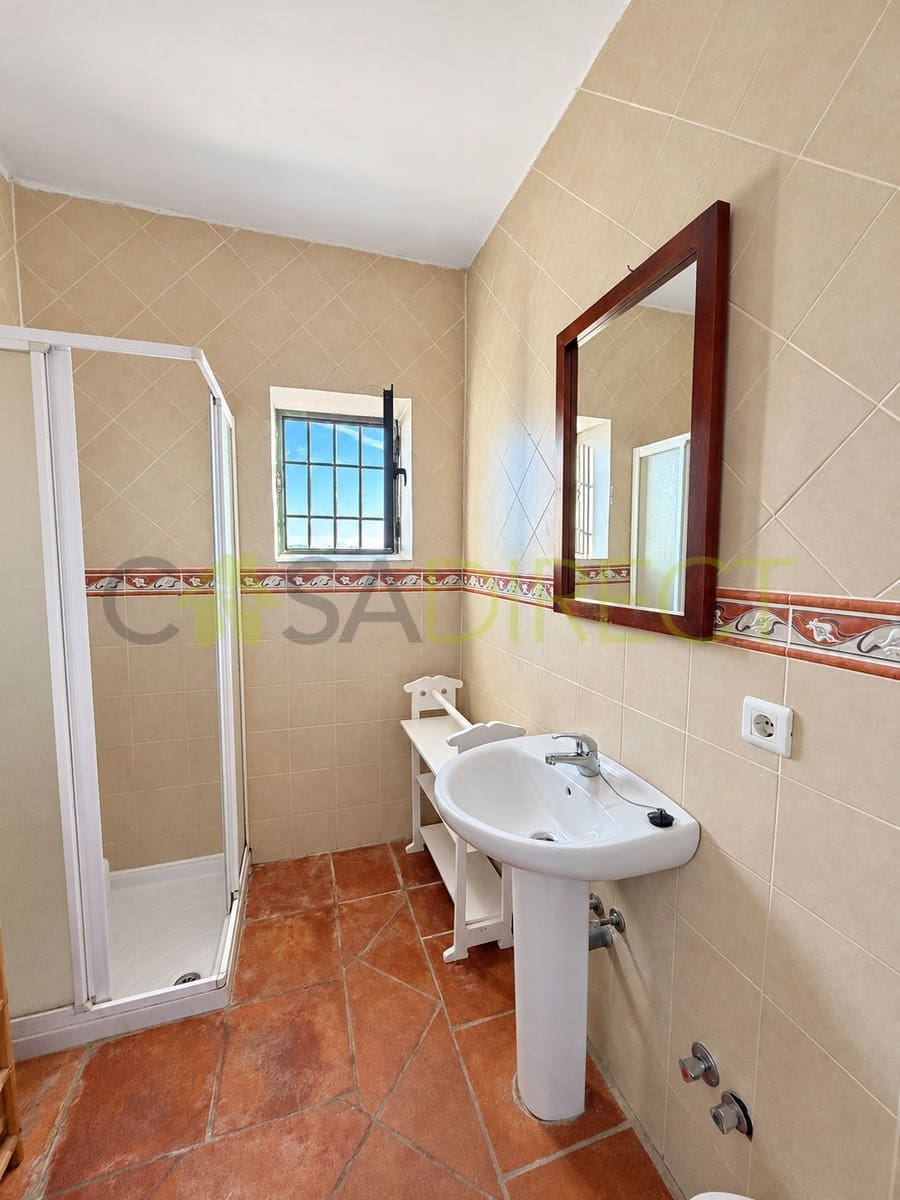 2 slaapkamer Villa te huur in Periana met zwembad - € 850 (Ref: 10173184)