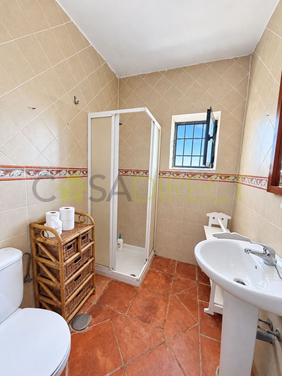 2 slaapkamer Villa te huur in Periana met zwembad - € 850 (Ref: 10173184)