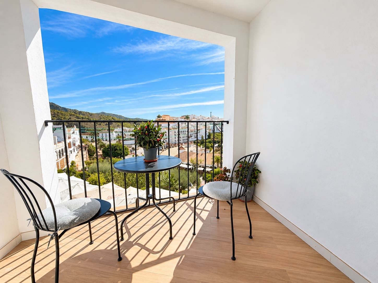 2 quarto Moradia Geminada para arrendar em Frigiliana - 1 200 € (Ref: 10174350)