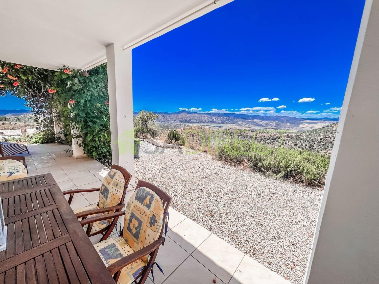 4 bedroom Villa for sale in Canillas de Aceituno with pool garage - € 495,000 (Ref: 7254039)