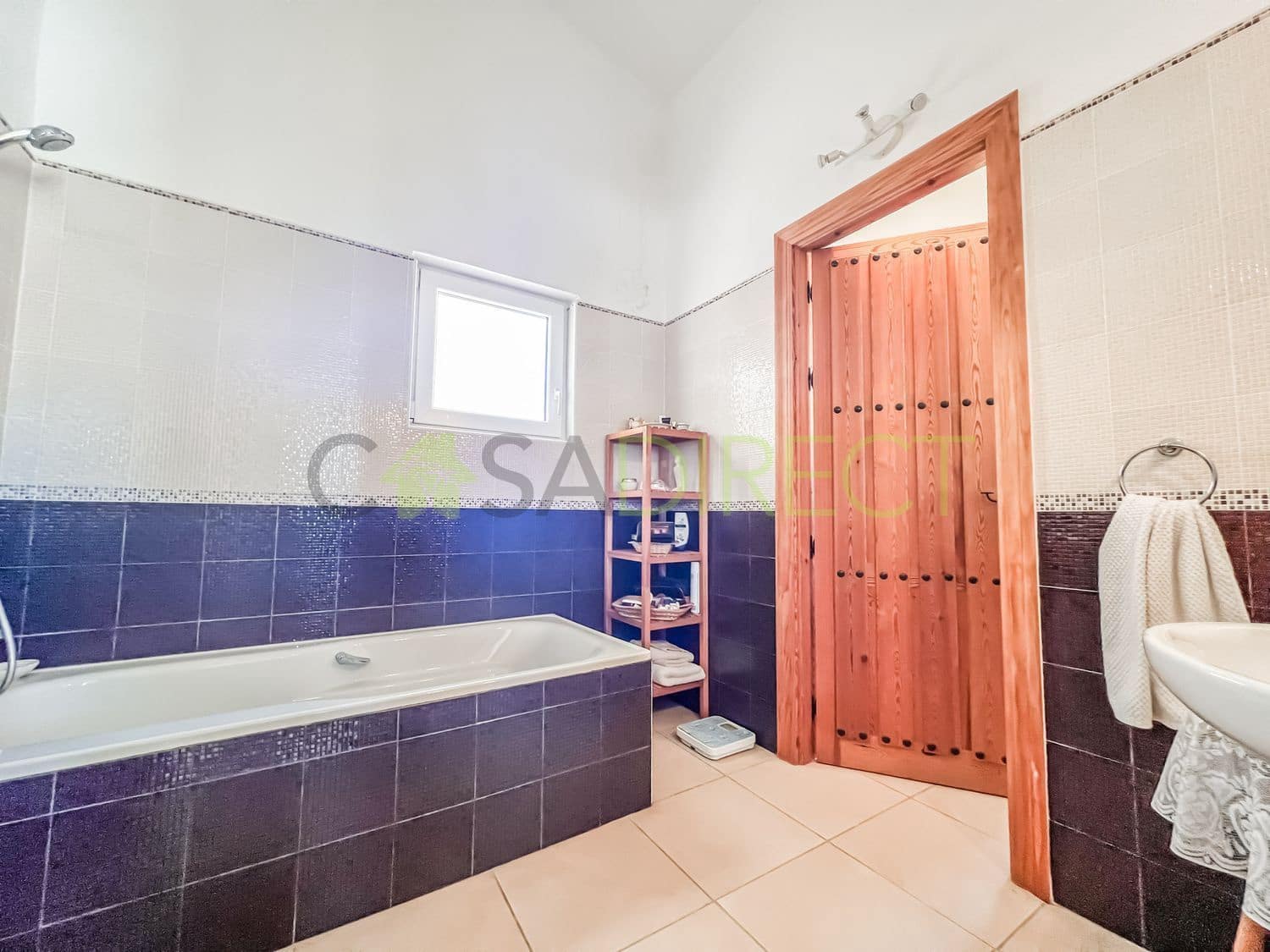 4 bedroom Villa for sale in Canillas de Aceituno with pool garage - € 495,000 (Ref: 7254039)