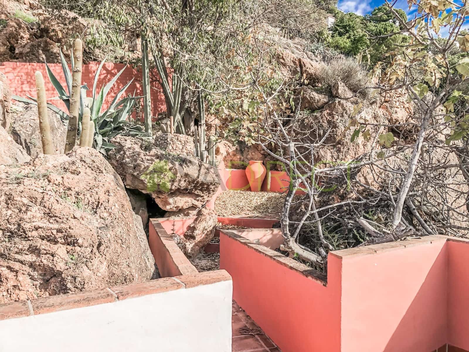 3 soveværelse Erhverv til salg i Frigiliana - € 1.000.000 (Ref: 7303835)