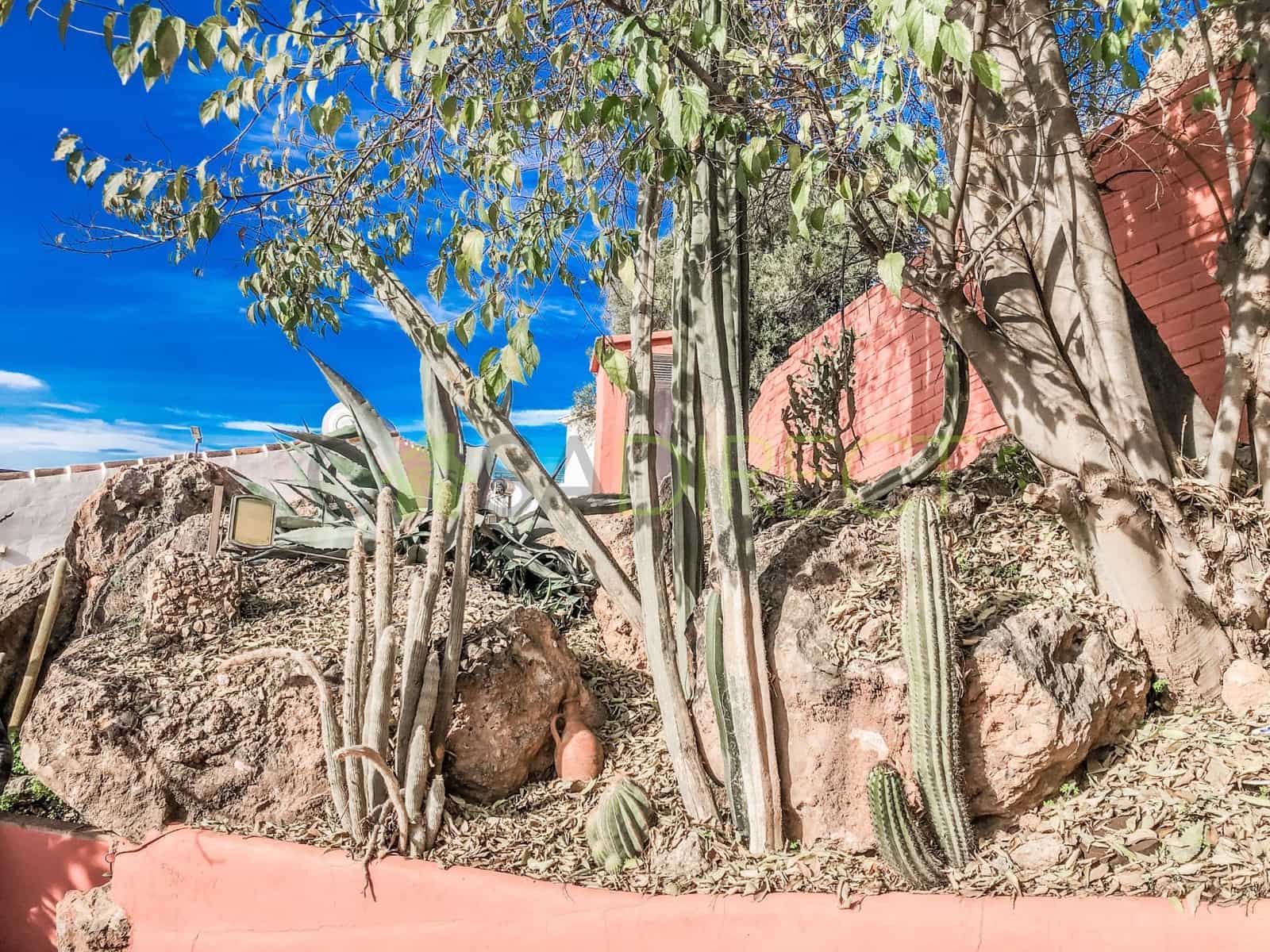 3 soveværelse Erhverv til salg i Frigiliana - € 1.000.000 (Ref: 7303835)