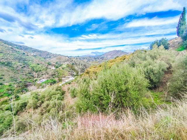 Ubebygd land til salgs i Torrox - € 74 000 (Ref: 7410366)