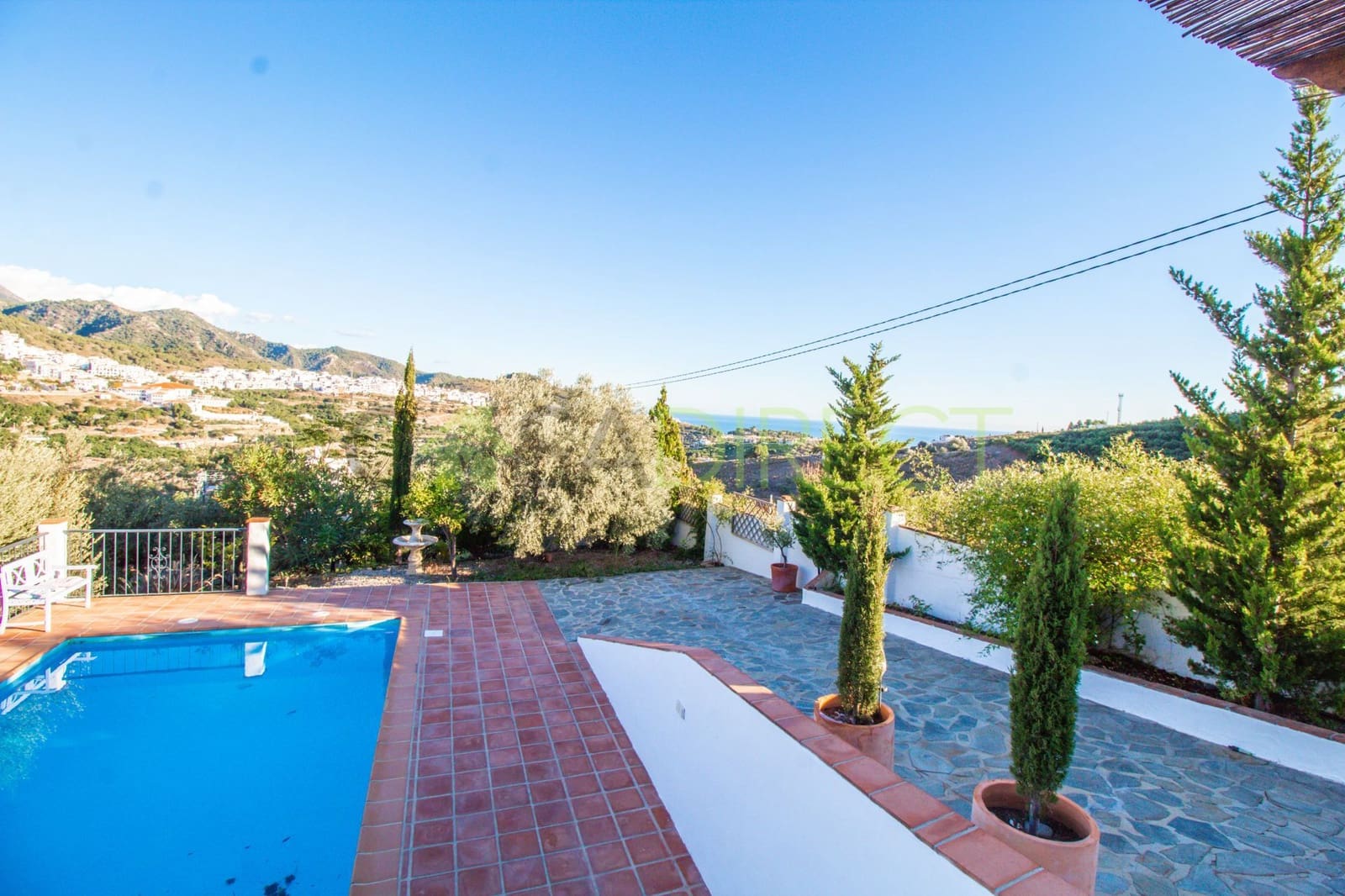 3 soveværelse Villa til leje i Frigiliana med swimmingpool garage - € 1.200 (Ref: 7472449)