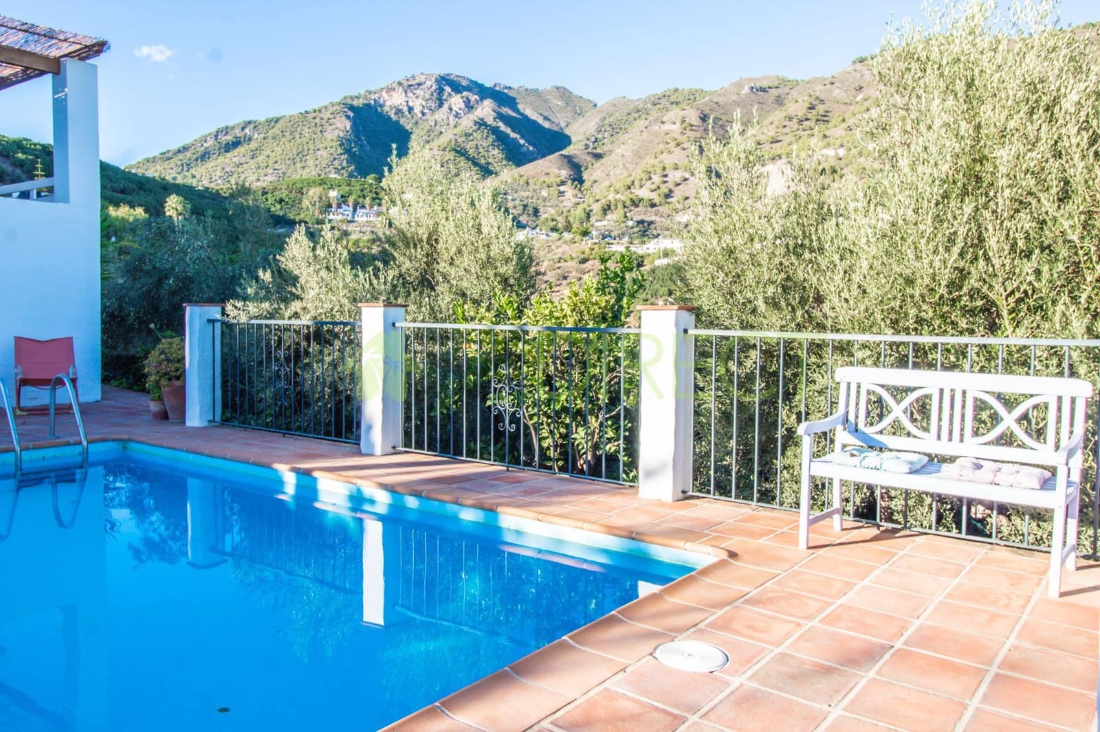 3 soveværelse Villa til leje i Frigiliana med swimmingpool garage - € 1.200 (Ref: 7472449)