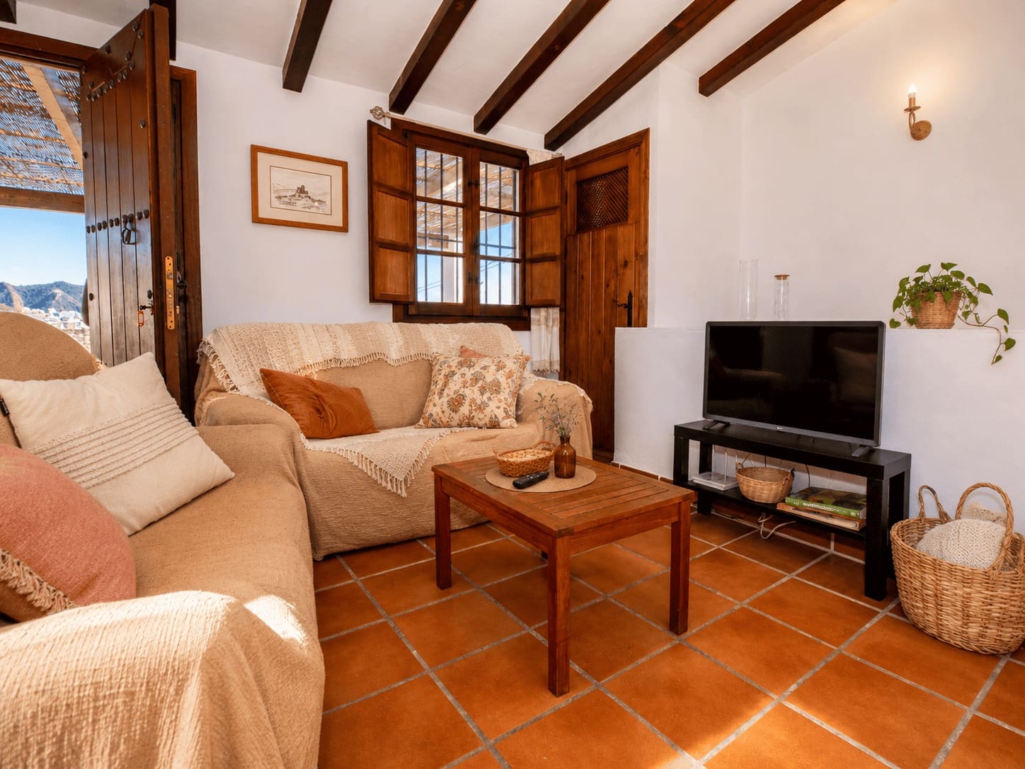 3 soveværelse Villa til leje i Frigiliana med swimmingpool garage - € 1.200 (Ref: 7472449)