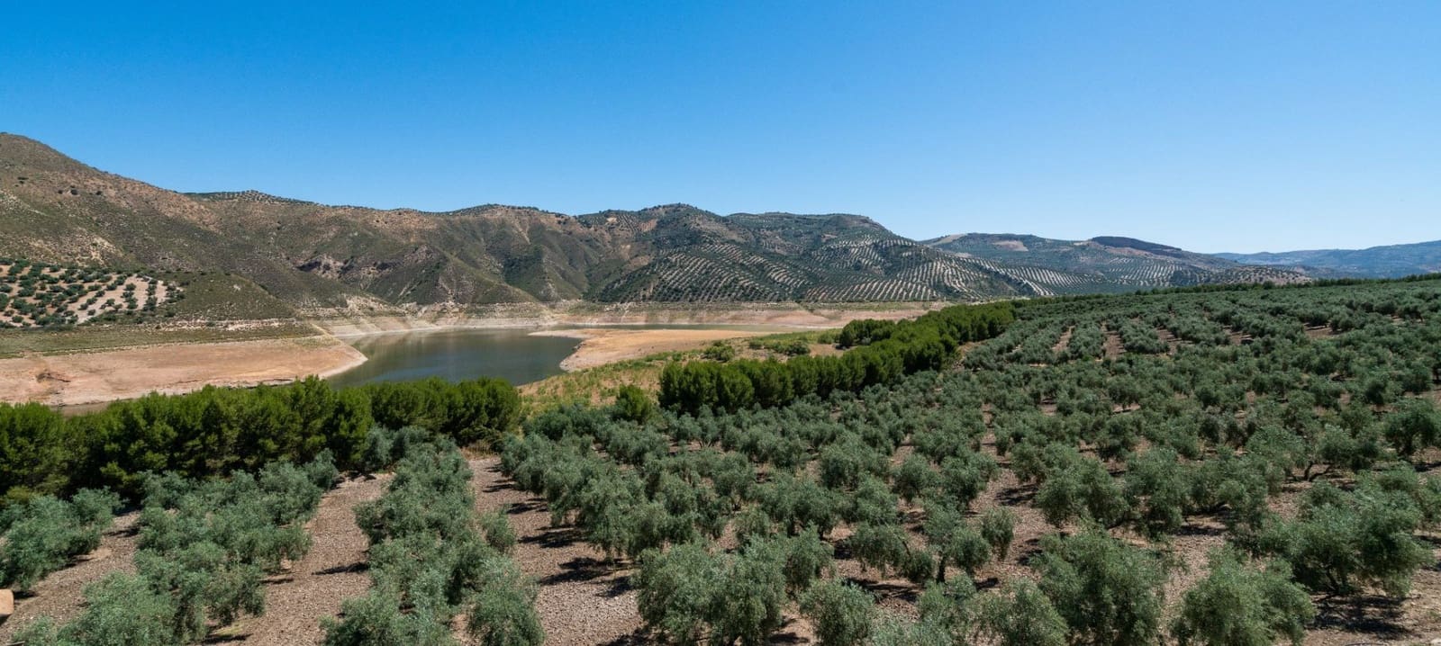 6 soveværelse Villa til salg i Iznajar med swimmingpool garage - € 845.000 (Ref: 7479318)