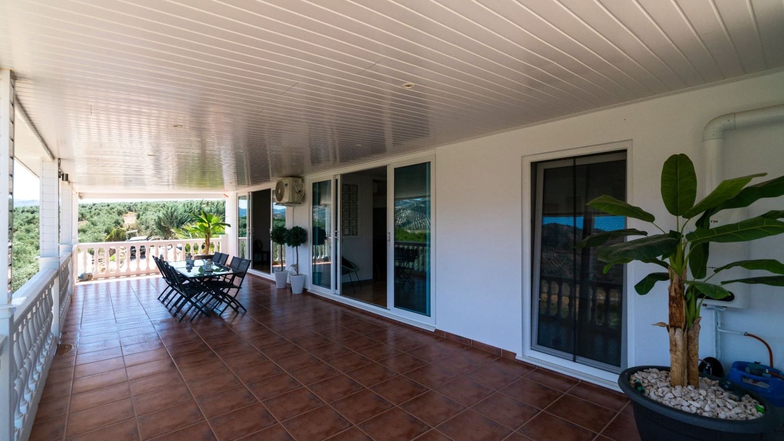 6 soveværelse Villa til salg i Iznajar med swimmingpool garage - € 845.000 (Ref: 7479318)