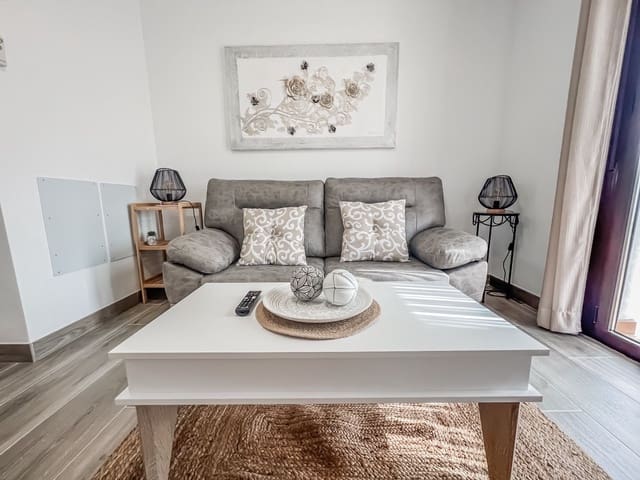 2 bedroom Apartment for rent in Frigiliana with pool garage - € 1,200 (Ref: 7588974)