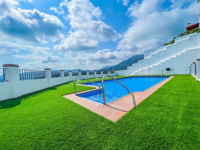 2 bedroom Apartment for rent in Frigiliana with pool garage - € 1,200 (Ref: 7588974)