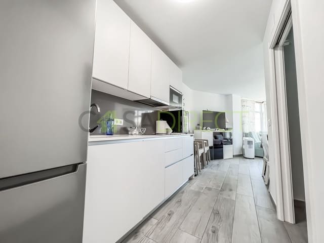 1 soveværelse Lejlighed til leje i La Cala de Mijas, Mijas med swimmingpool garage - € 900 (Ref: 7659069)