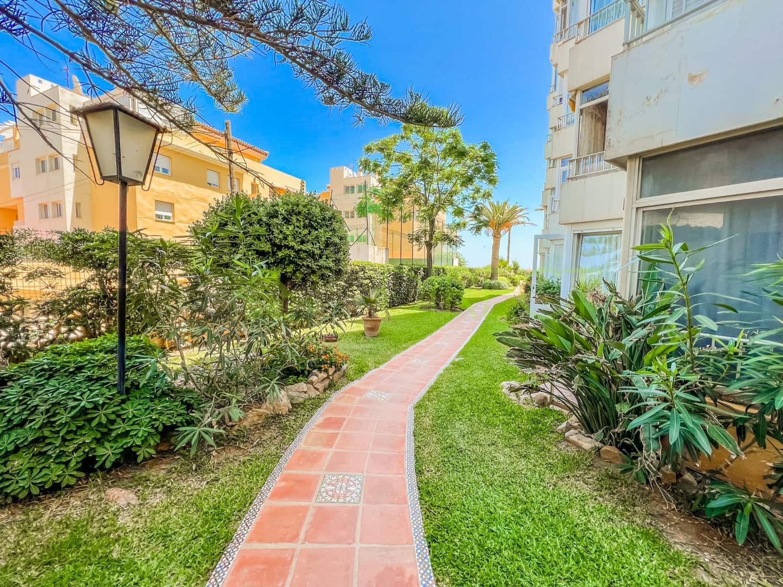 1 soveværelse Lejlighed til leje i La Cala de Mijas med swimmingpool garage - € 900 (Ref: 7659069)