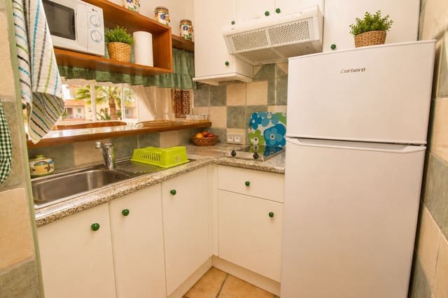 1 makuuhuone Huoneisto vuokrattavana paikassa Torrox-Costa, Torrox mukana uima-altaan - 660 € (Ref: 7715301)
