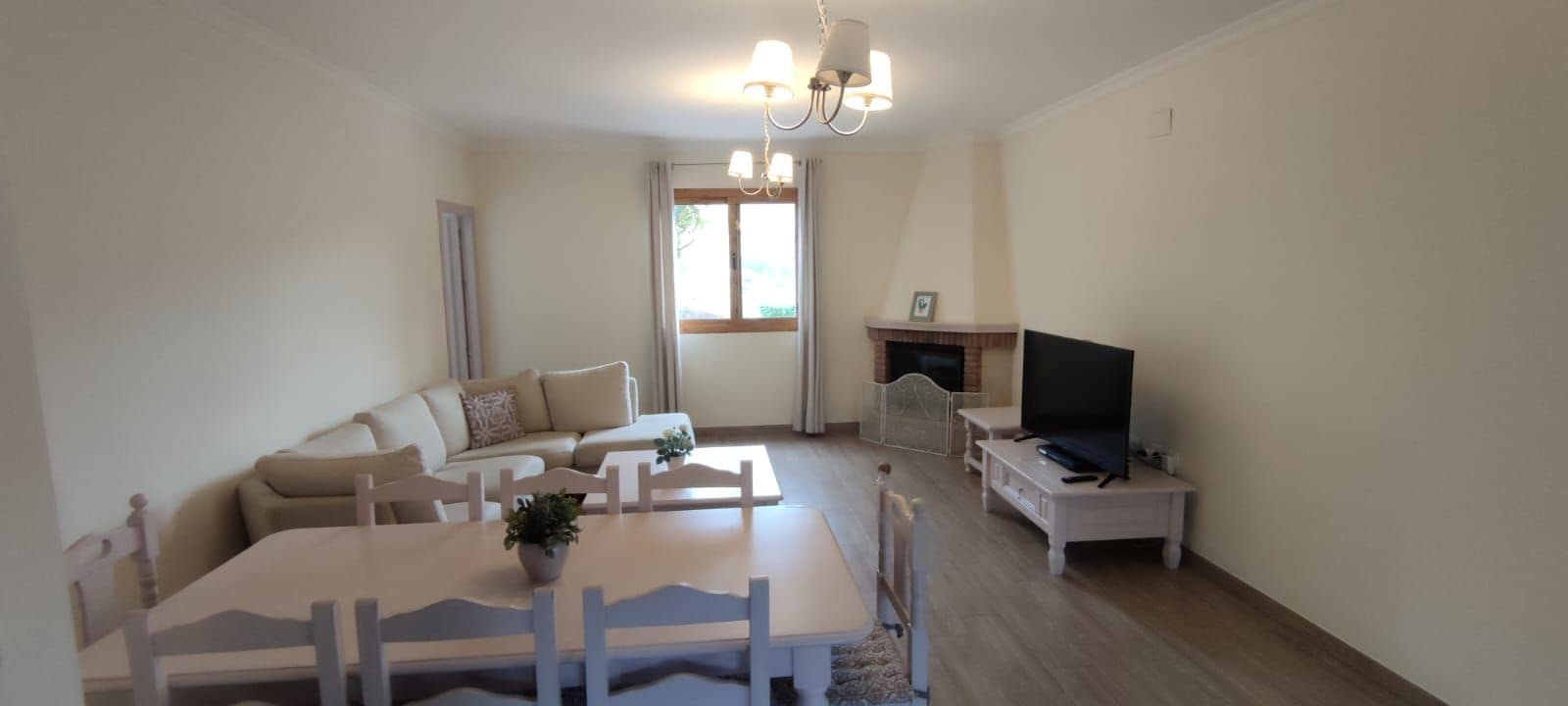 3 soveværelse Villa til leje i Competa med swimmingpool garage - € 1.320 (Ref: 7732272)