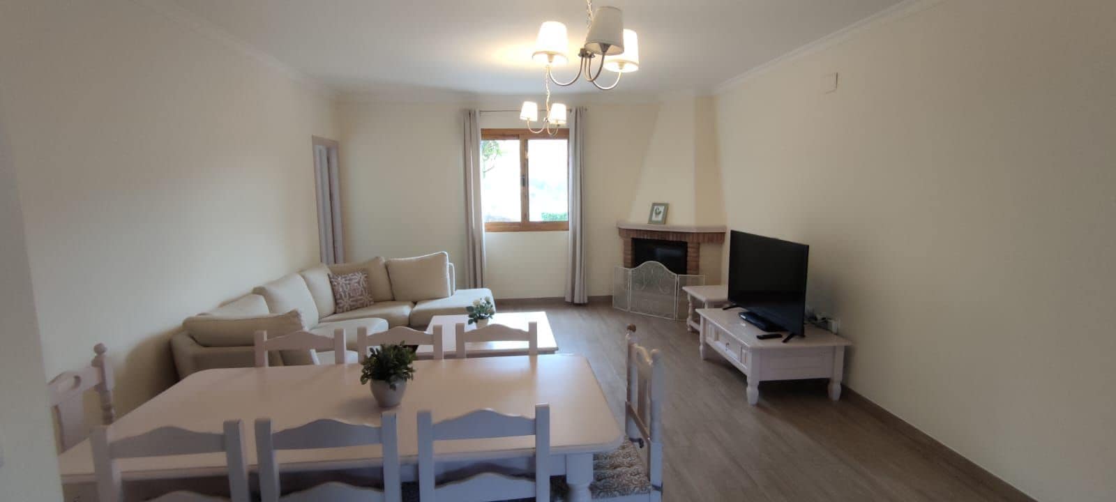 3 soveværelse Villa til leje i Competa med swimmingpool garage - € 1.320 (Ref: 7732272)