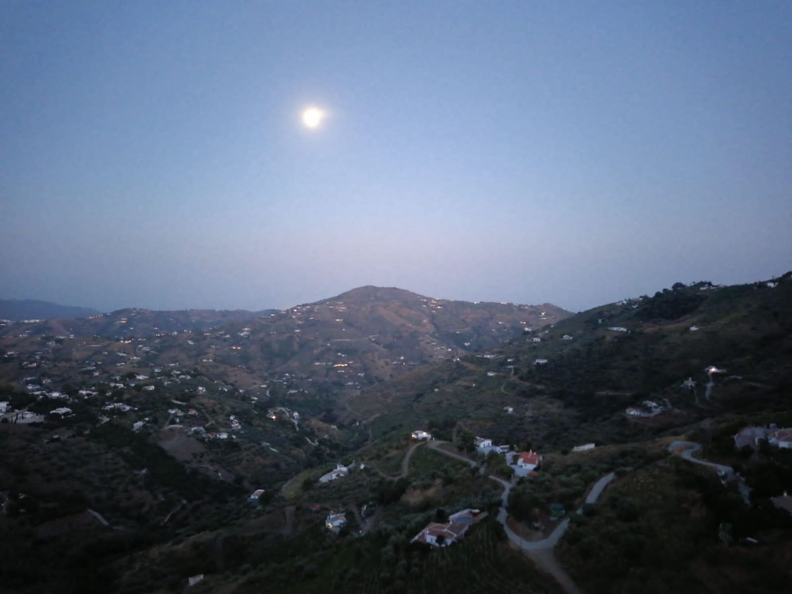 3 soveværelse Villa til leje i Competa med swimmingpool garage - € 1.320 (Ref: 7732272)