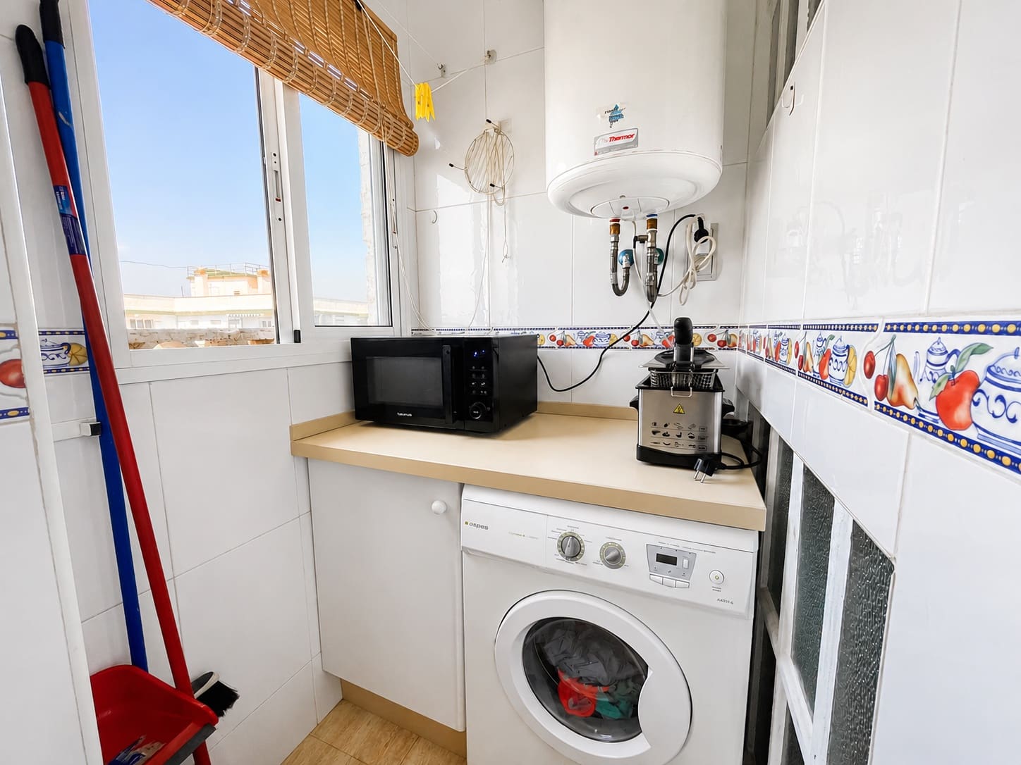 2 quarto Apartamento para arrendar em Torre del Mar com piscina garagem - 1 020 € (Ref: 7736731)