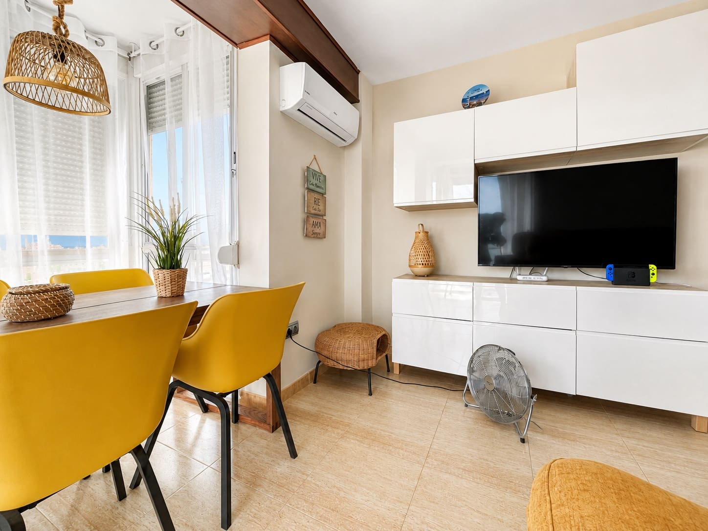 2 quarto Apartamento para arrendar em Torre del Mar com piscina garagem - 1 020 € (Ref: 7736731)