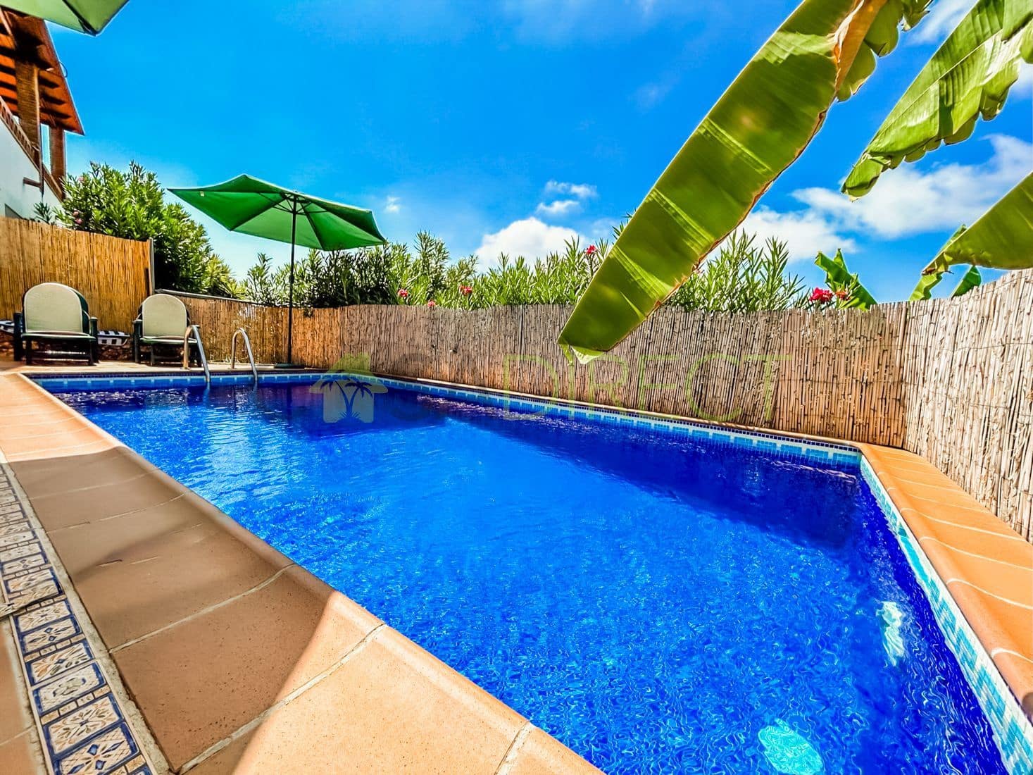 2 Zimmer Villa zu vermieten in Torrox mit Pool Garage - 1.250 € (Ref: 7740148)