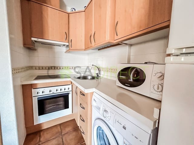 2 quarto Apartamento para arrendar em Torrox-Costa, Torrox com piscina - 900 € (Ref: 7746084)