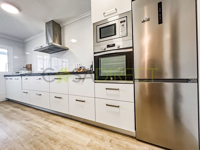 3 quarto Apartamento para arrendar em Frigiliana - 1 200 € (Ref: 7765624)