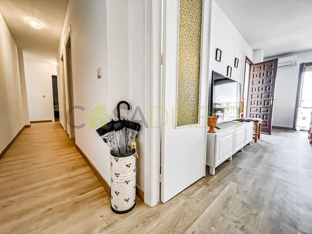 3 quarto Apartamento para arrendar em Frigiliana - 1 200 € (Ref: 7765624)